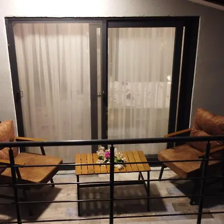 Trakheia Hotel
