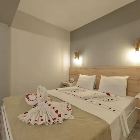 Hotel Trakheia *